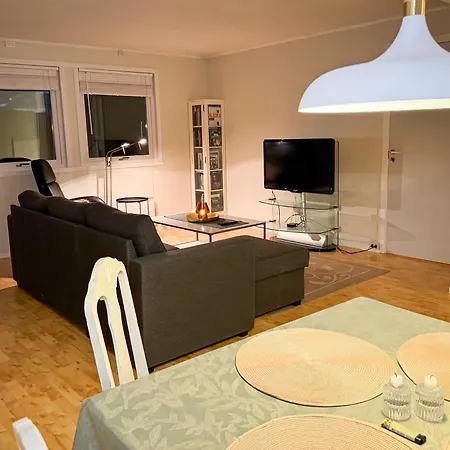 Fredelig Leilighet Med Utsiktsplass Til Nordlys Tromso Exterior photo